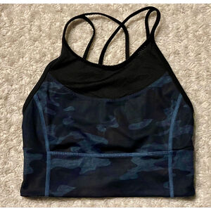Lululemon Women’s Sports Bra, Size 4, EUC